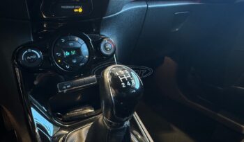 
										Ford Fiesta 2015 TITANIUM full									