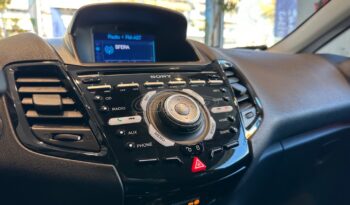 
										Ford Fiesta 2015 TITANIUM full									