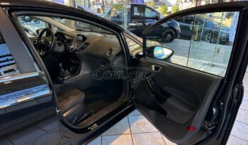 
										Ford Fiesta 2015 TITANIUM full									