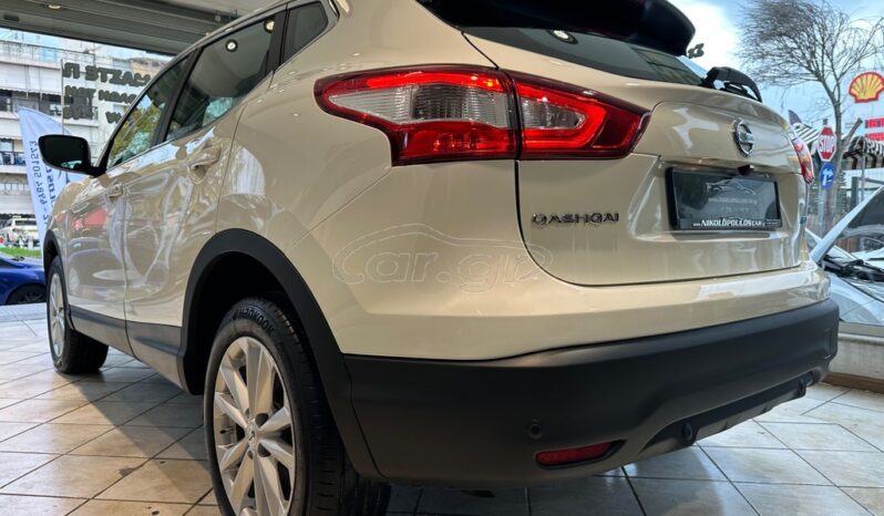 
								Nissan Qashqai 2016 full									