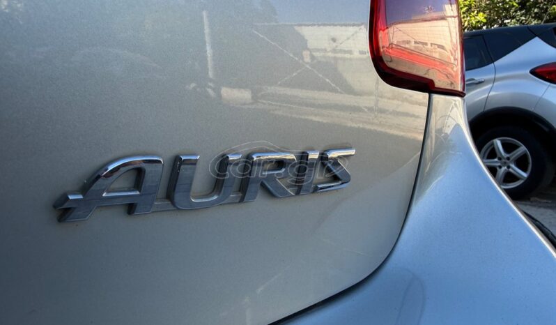 
								Toyota Auris 2010 full									