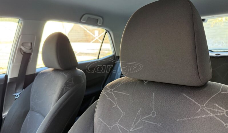 
								Toyota Auris 2010 full									