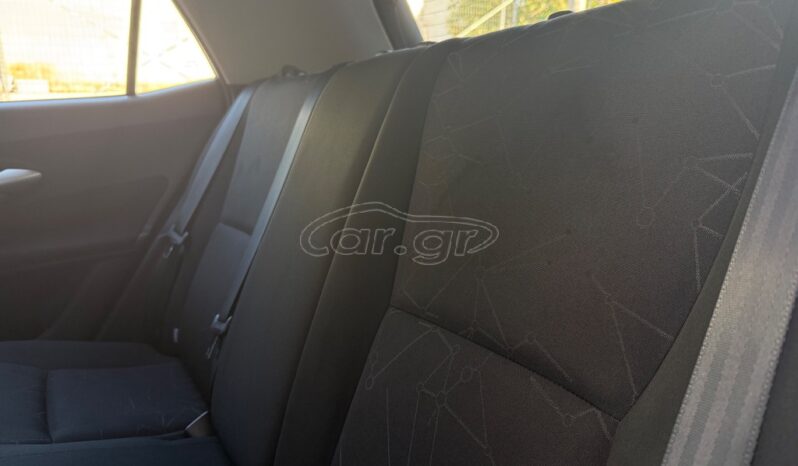 
								Toyota Auris 2010 full									