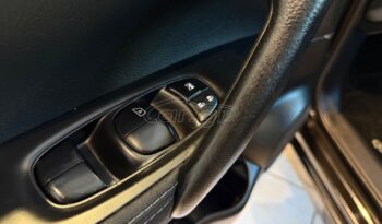 
										Nissan Qashqai 2016 full									