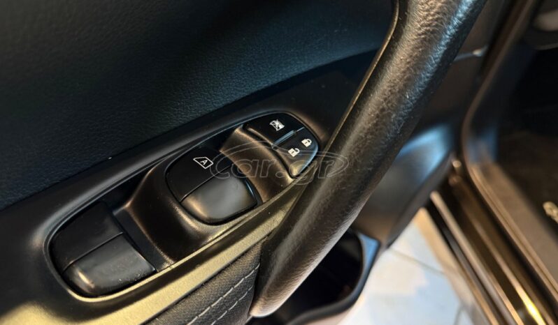 
								Nissan Qashqai 2016 full									