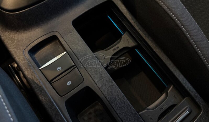 
								Ford Focus 2020 TITANIUM full									