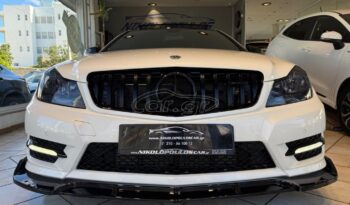 
										Mercedes-Benz C250 2013 AMG full									