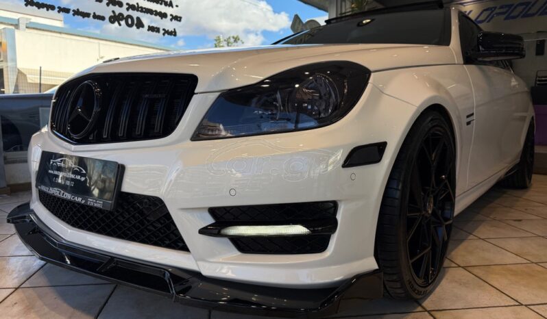 
								Mercedes-Benz C250 2013 AMG full									