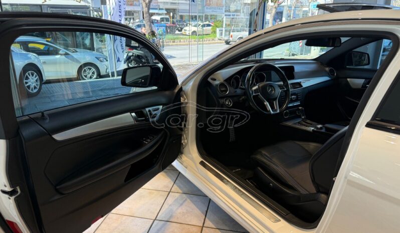 
								Mercedes-Benz C250 2013 AMG full									