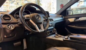 
										Mercedes-Benz C250 2013 AMG full									