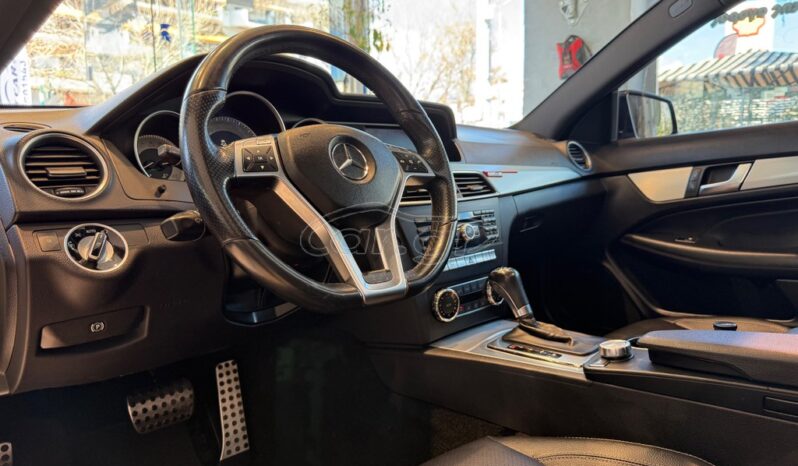 
								Mercedes-Benz C250 2013 AMG full									
