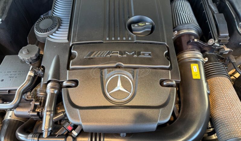 
								Mercedes-Benz C250 2013 AMG full									