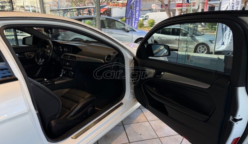 
								Mercedes-Benz C250 2013 AMG full									