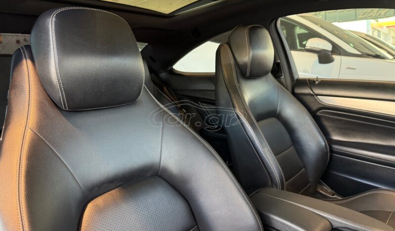 
								Mercedes-Benz C250 2013 AMG full									