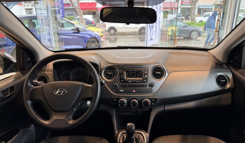 
								Hyundai i 10 2017 full									