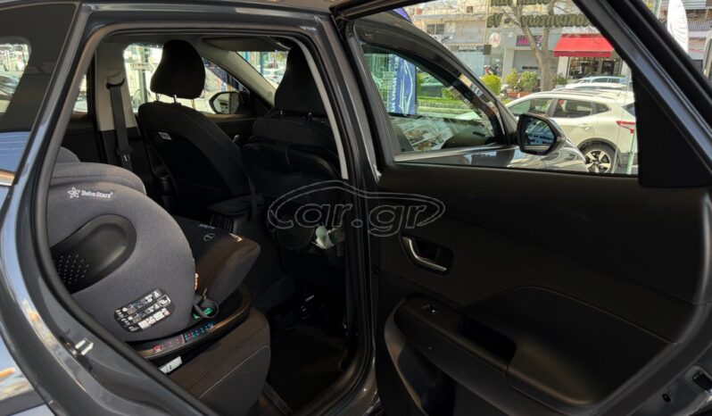 
								Hyundai Kona 2025 full									