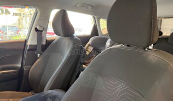 
										Hyundai Kona 2025 full									