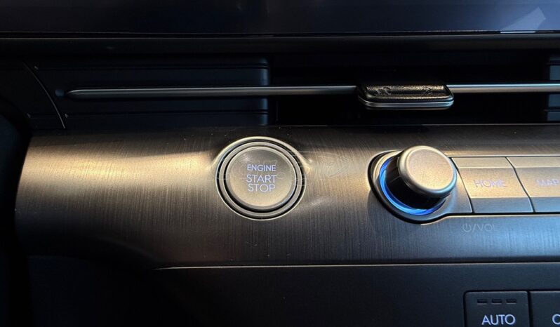 
								Hyundai Kona 2025 full									