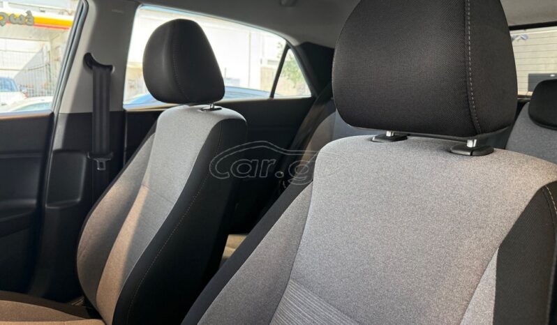 
								Hyundai i20 2017 full									