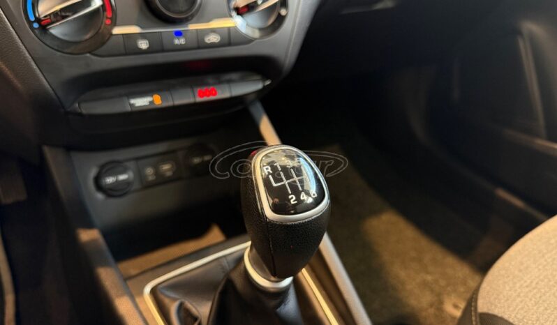 
								Hyundai i20 2017 full									