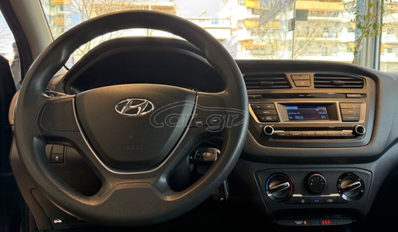 
								Hyundai i20 2017 full									