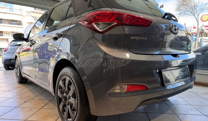 
								Hyundai i20 2017 full									