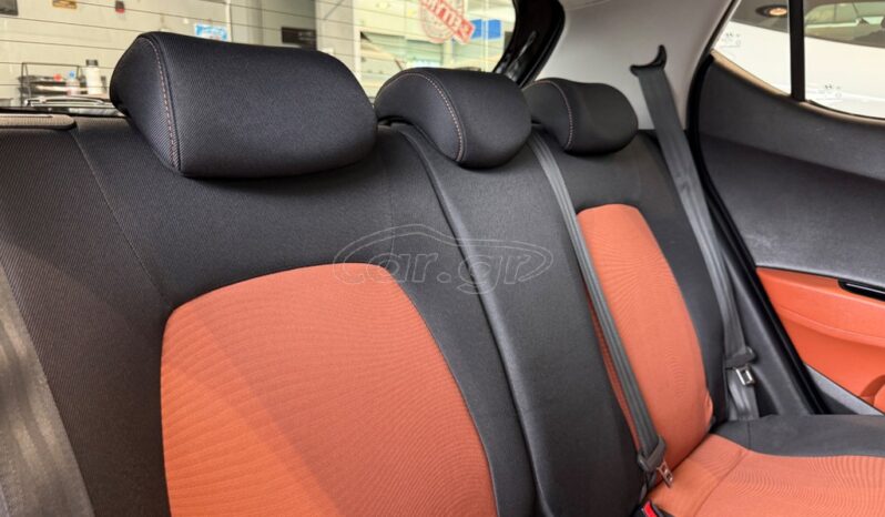 
								Hyundai i10 2015 full									
