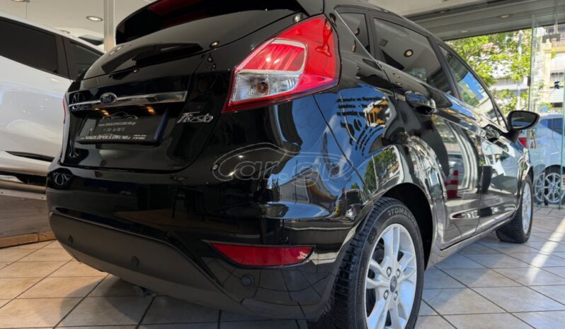 
								Ford Fiesta 2016 TITANIUM full									