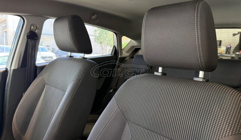 
								Ford Fiesta 2016 TITANIUM full									