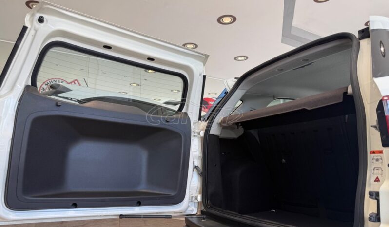 
								Ford EcoSport 2017 full									