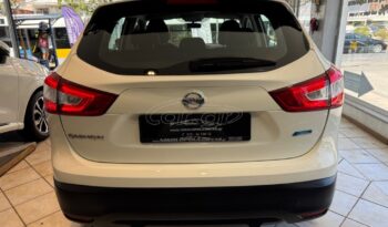 
										Nissan Qashqai 2016 full									