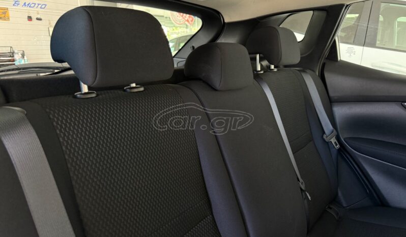 
								Nissan Qashqai 2016 full									